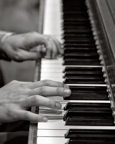 Deuces Wild! Dueling Pianos Rescheduled for Late 2021