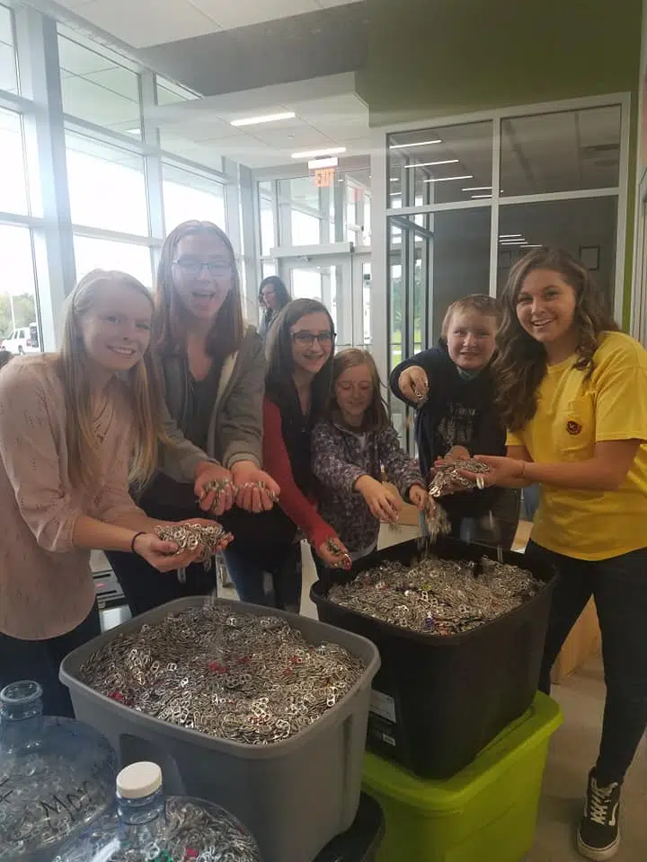 Brown County 4-H Club Gives Back