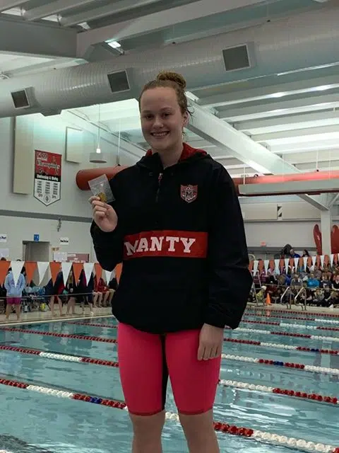 Lincoln Sophomore Qualifies for State Swimming Competition 