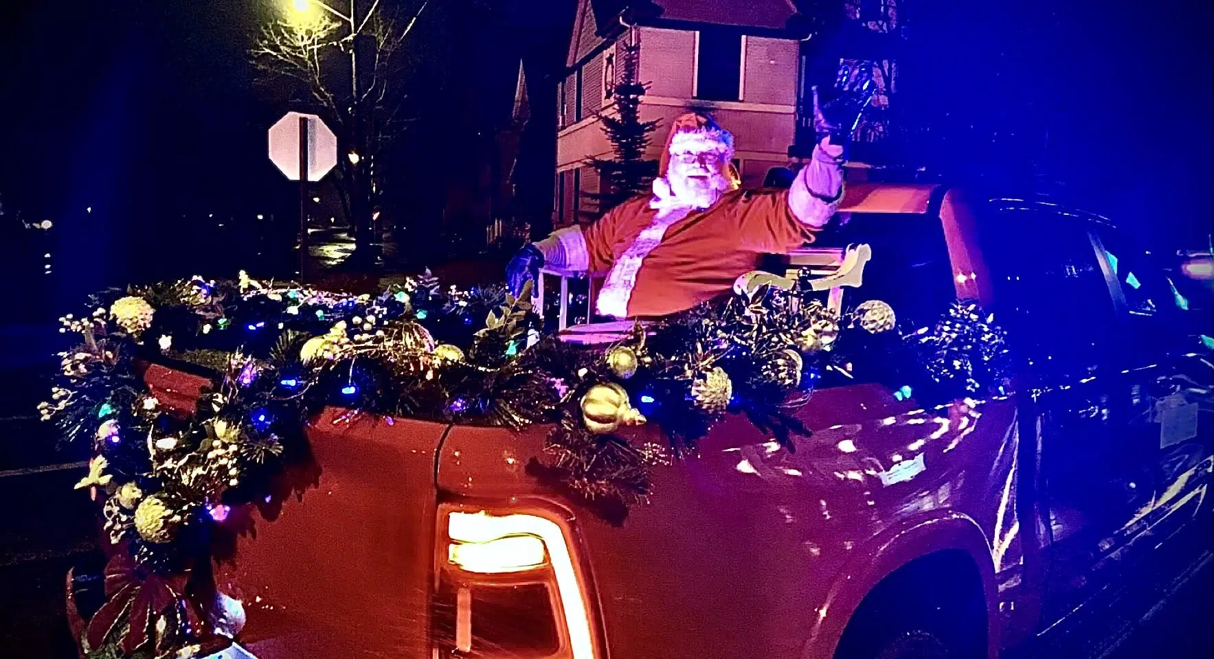 Santa Making Another Trip Through Manitowoc Tonight