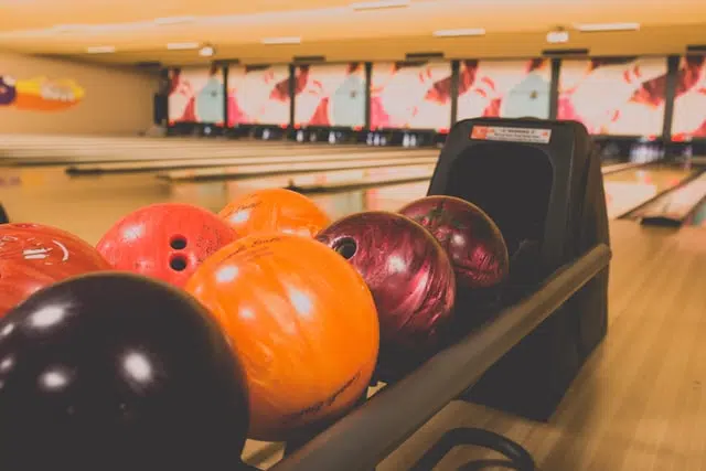 Six Area Bowlers Inducted into the Manitowoc County Bowling Hall of Fame