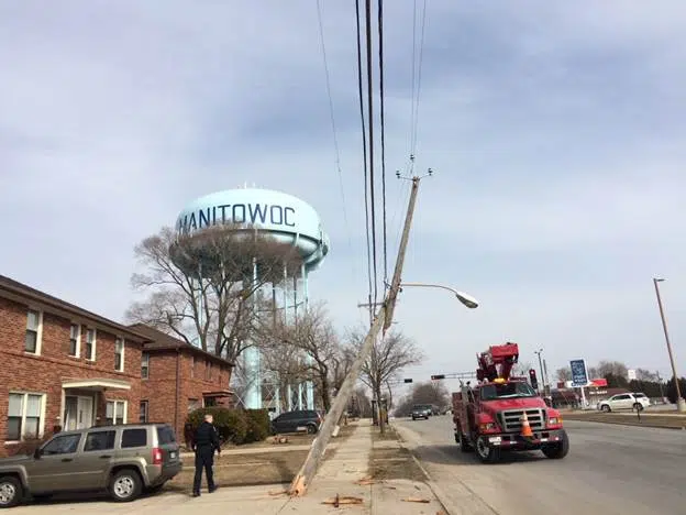 Car Strikes Utility Pole Near Manitowoc Piggly Wiggly Early Tuesday