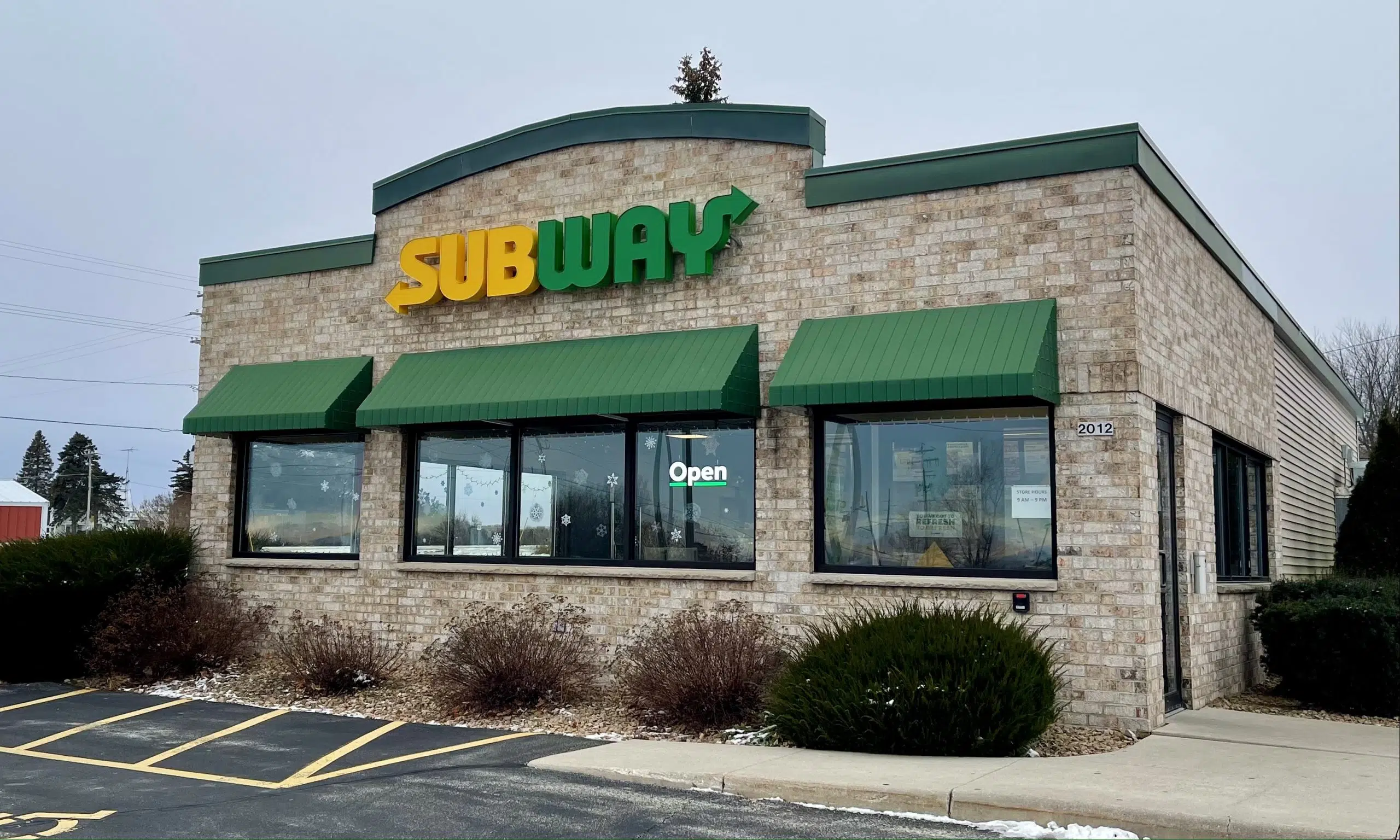 Manitowoc and Two Rivers Subway Restaurants To Donate to Holy Family Conservatory of Music