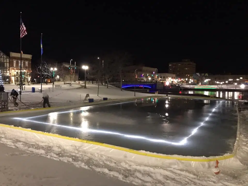 Manitowoc Outdoor Ice Rink Now Open