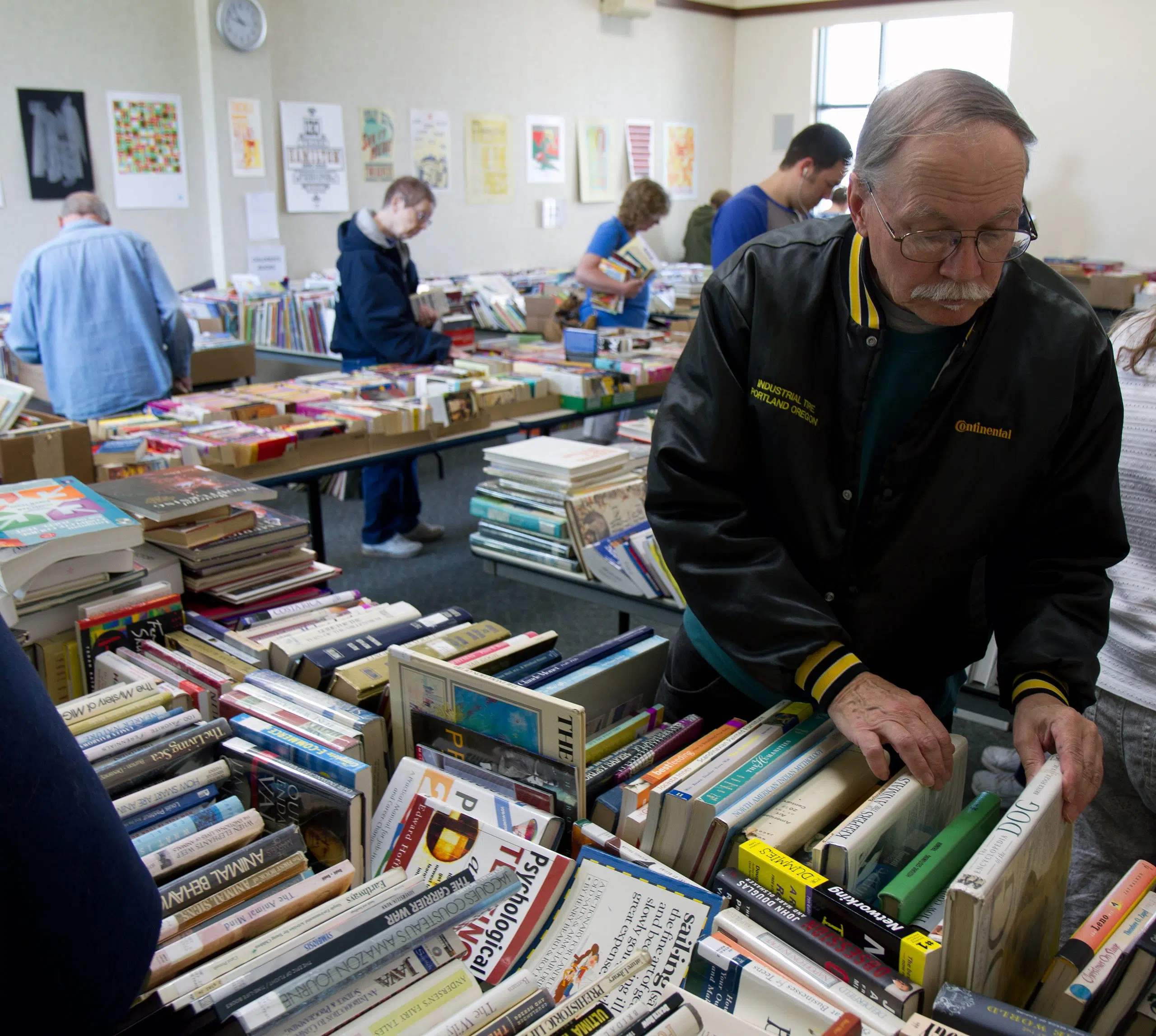 Lester Public Library to Host Book Sale This Month