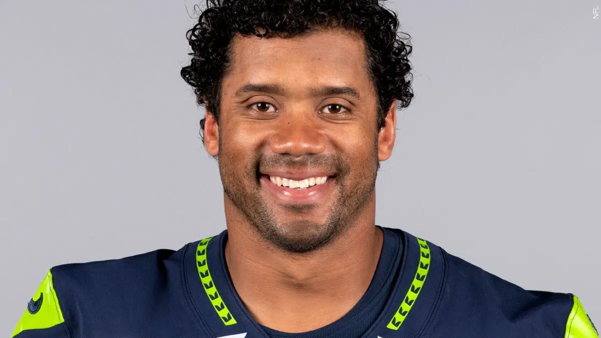 Man Gets Russell Wilson's Signature Tattooed On Arm