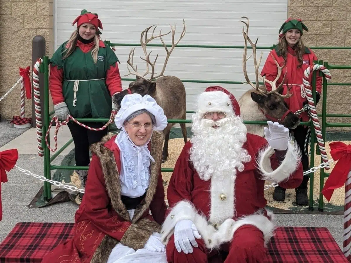 Santa and Mrs. Claus to Visit the Farm Wisconsin Discovery Center This Weekend