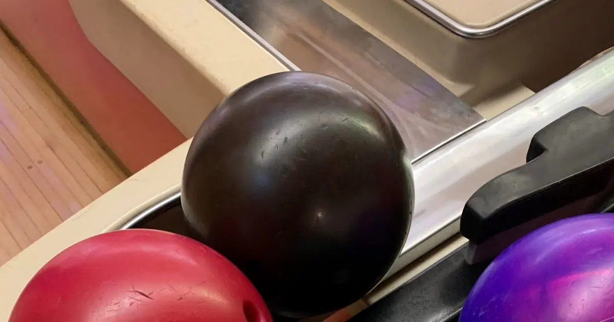 Three Bowlers Get National Honor Count Series Seehafer News three-bowlers-get-national-honor-count-series-seehafer-news