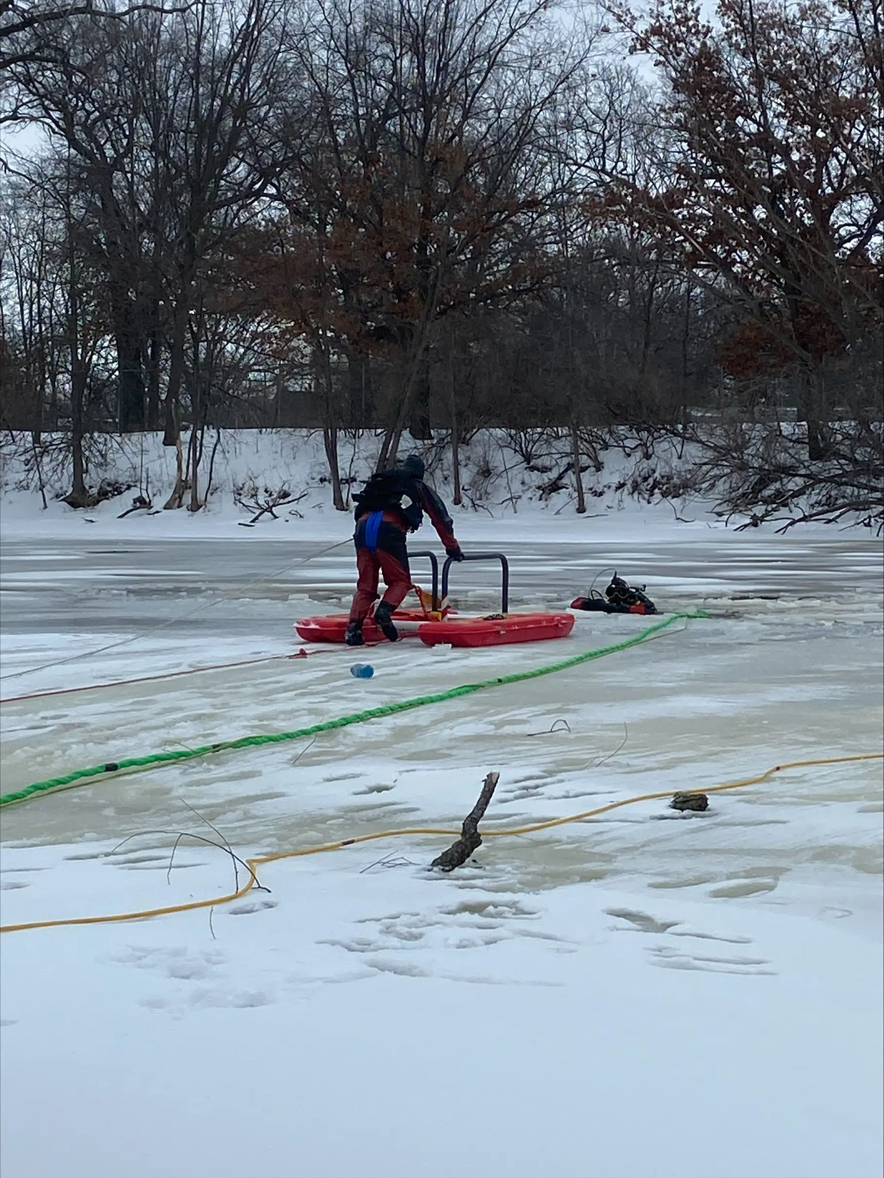 Green Bay Police Remove Body from the East River