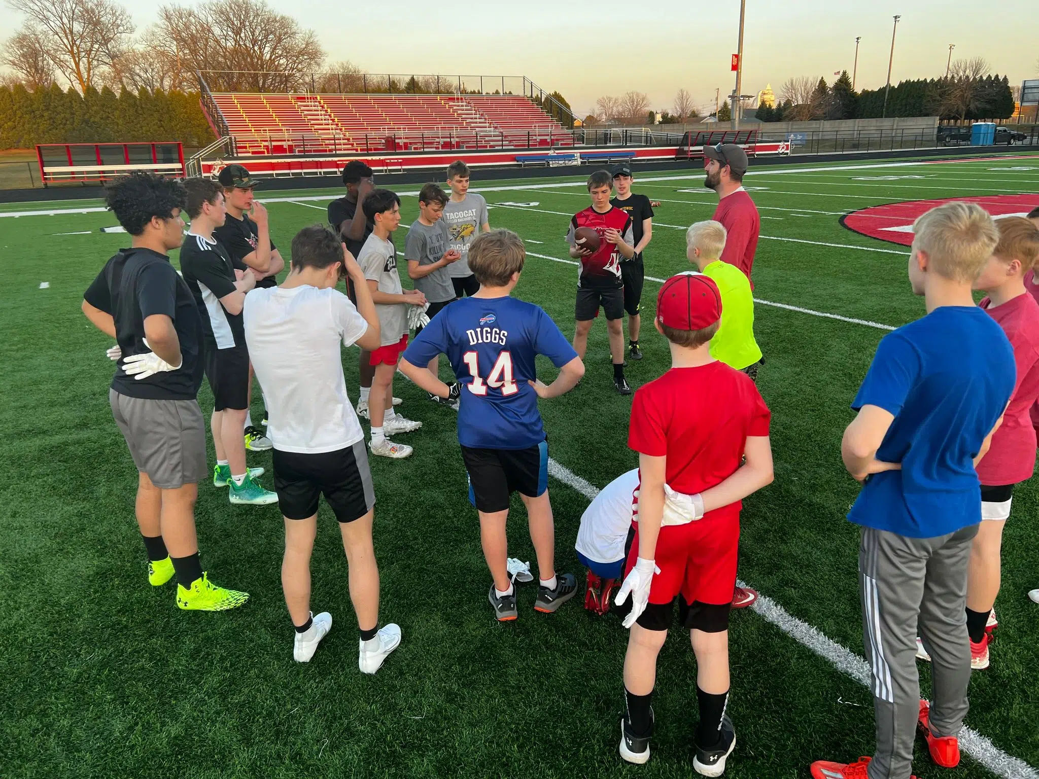 Manitowoc Middle School Footballers Prepare for 7 on 7 Play, Learning New Offense