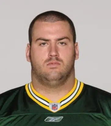 Former Packer Center Joins Manitowoc Lincoln Coaching Staff