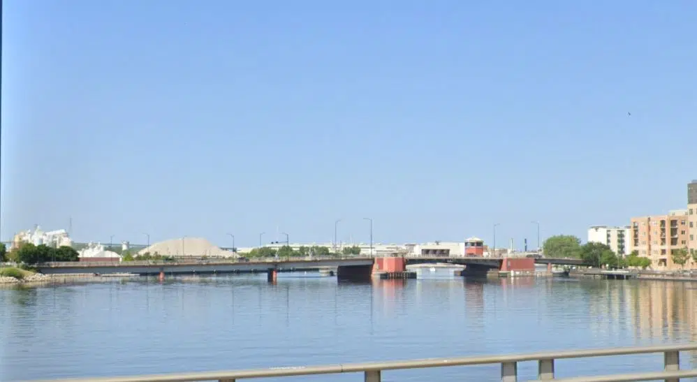 Green Bay's Ray Nitschke Bridge Closed Monday