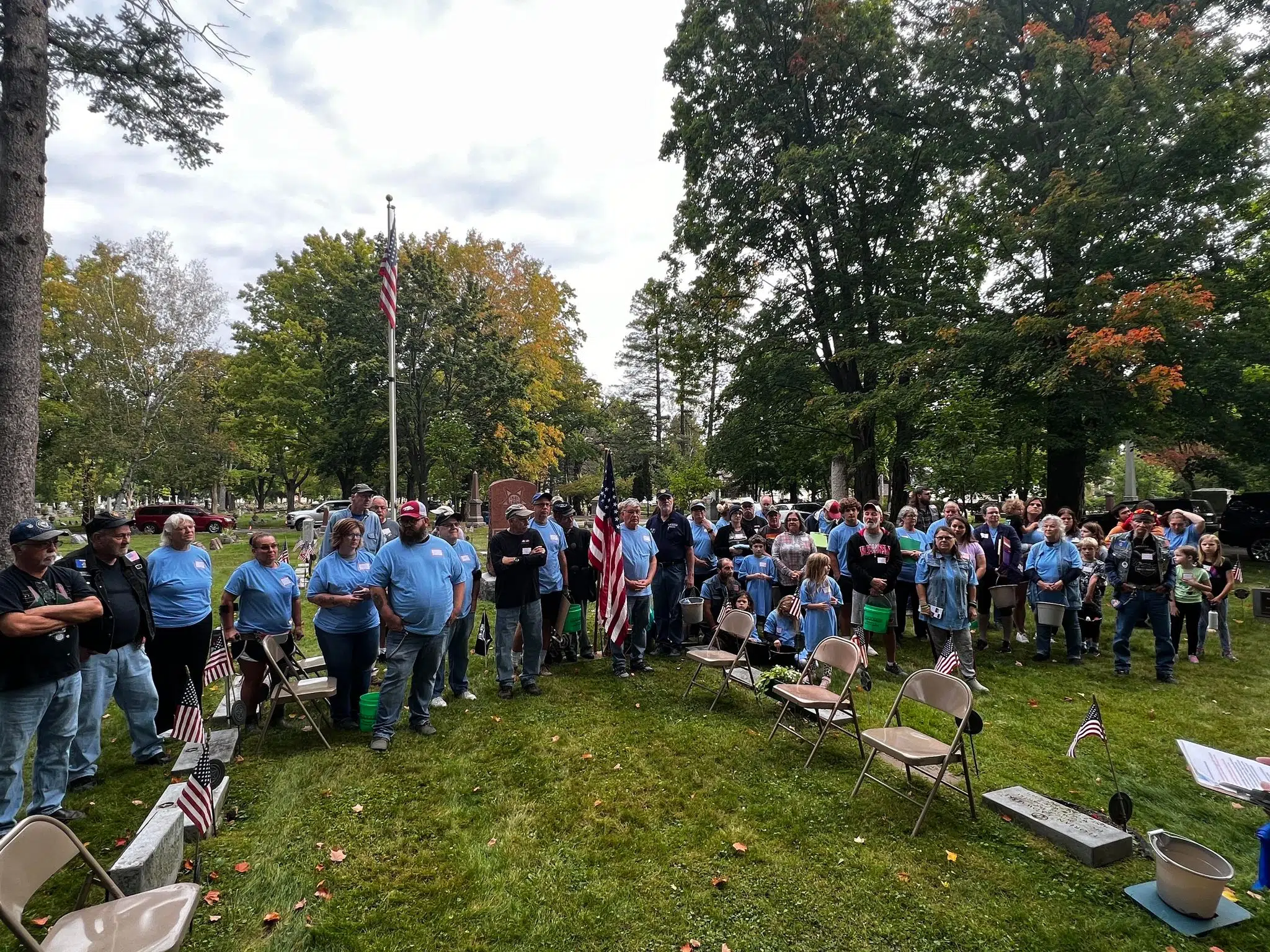 Dozens Gather to Clean Civil War Gravesites in Evergreen Cemetery