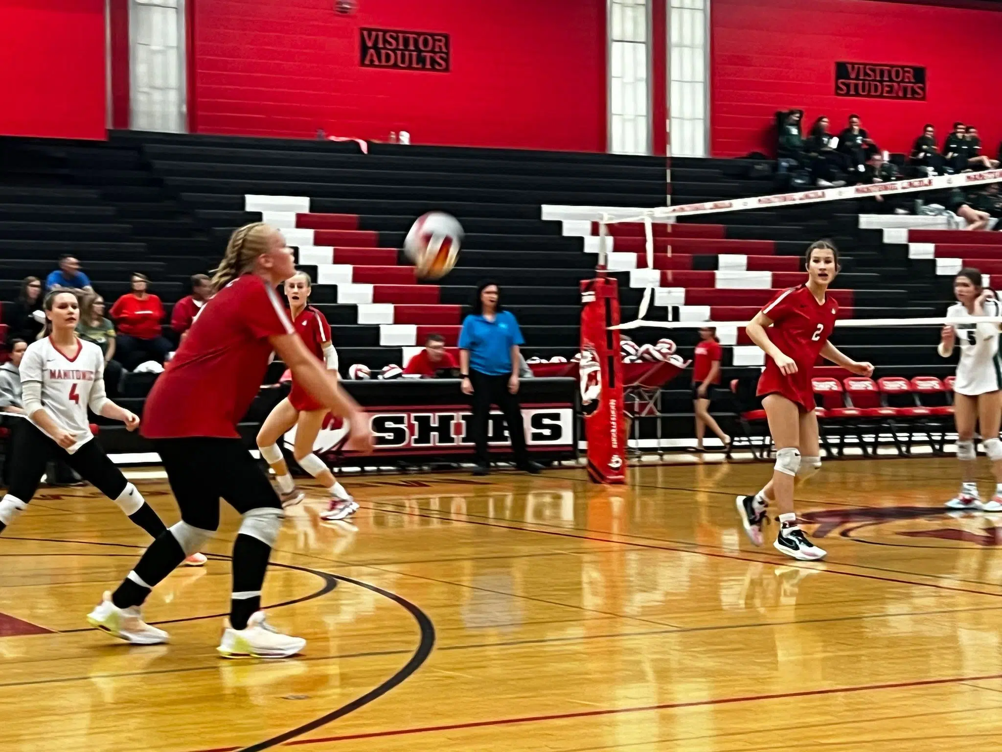 Manitowoc Lincoln Girls Volleyball Kicks Off Tonight With FRCC Play