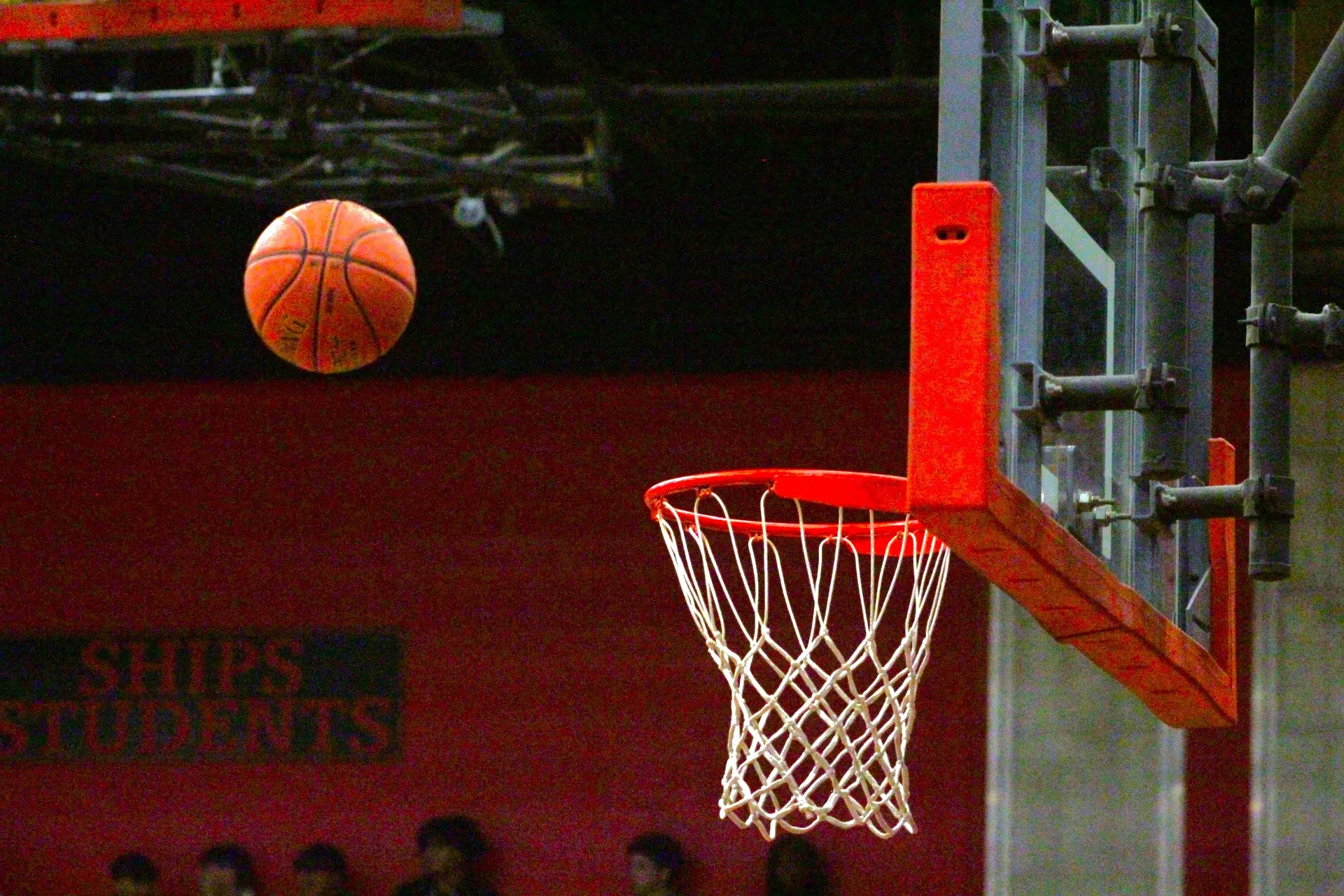 Manitowoc Lincoln Girls Fall to West De Pere