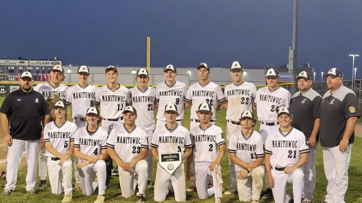 manitowoc-can-t-hold-onto-early-lead-at-state-legion-baseball