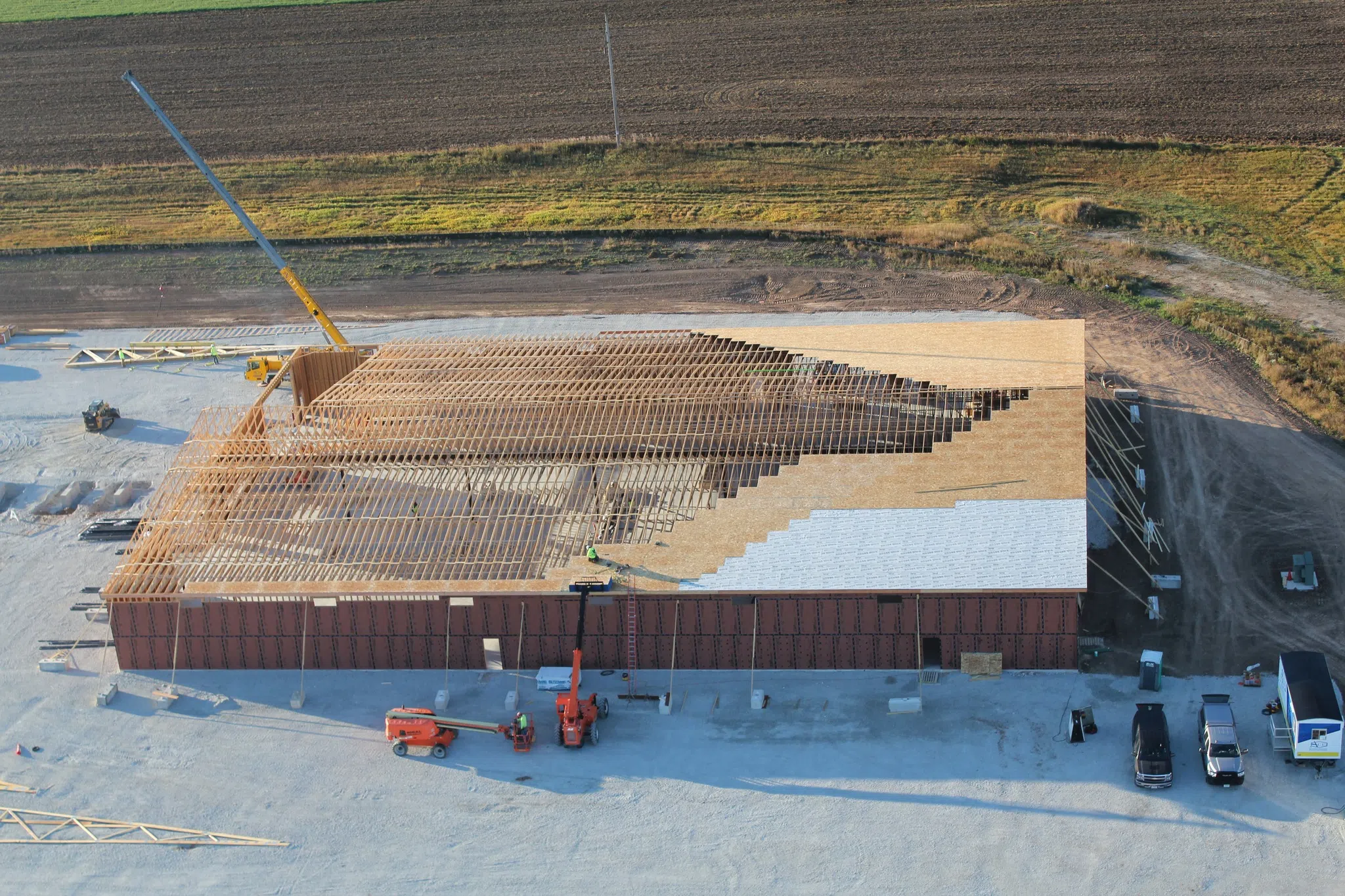 Braun Building Center New Truss Building Nearing Completion