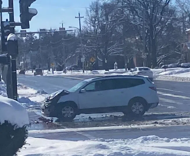 Weekend Crash Takes Out the Stop Lights at a Manitowoc Intersection