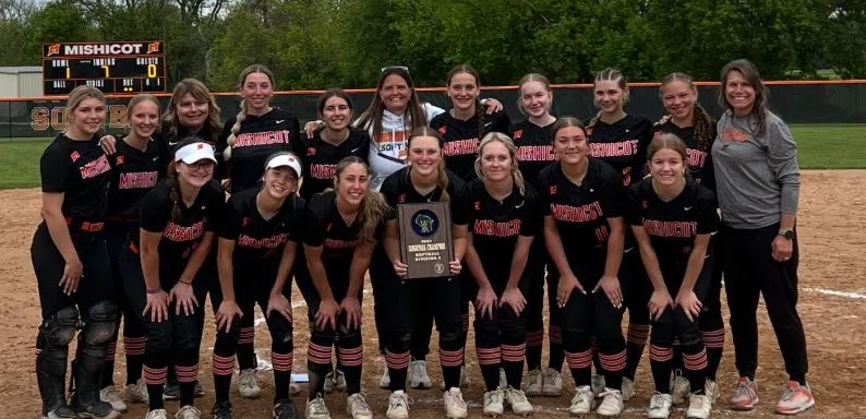 Mishicot Softball Earns 5th Straight Regional Title
