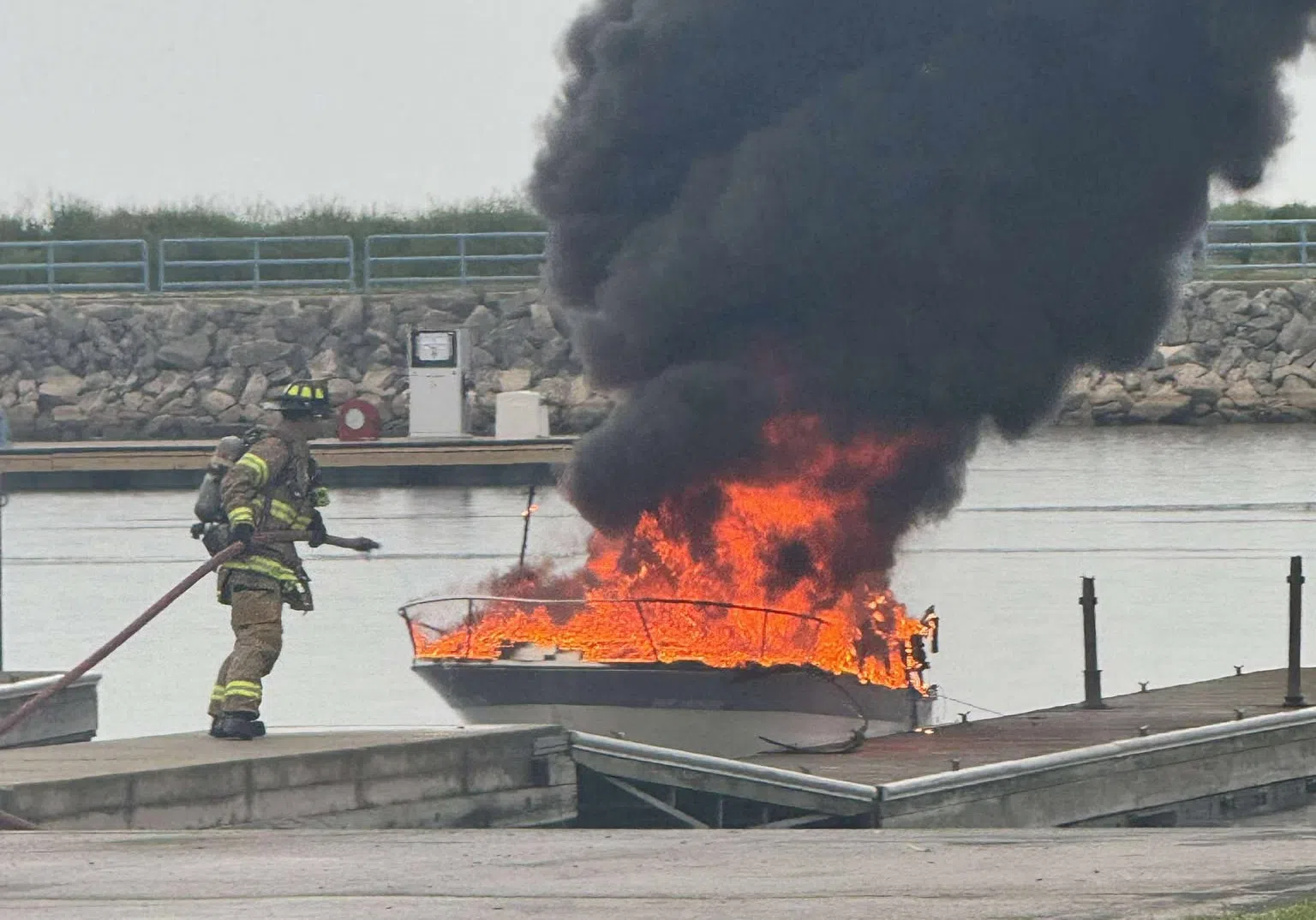 Boat Catches Fire in Manitowoc Marina