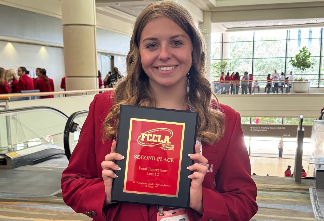 Manitowoc Lincoln Student Shines at National FCCLA Competition