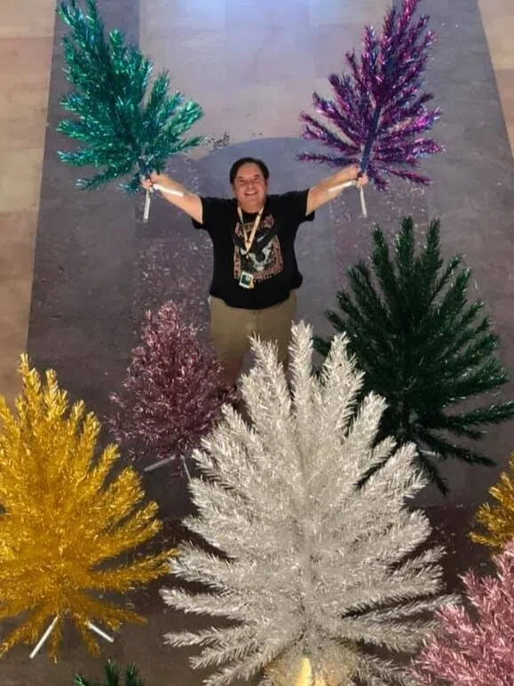 Sparkle into Summer: Celebrate Christmas in July with Evergleams on Eighth