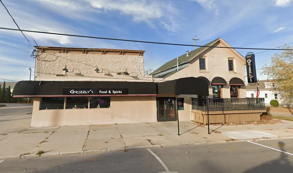 Grizzly's Closing Manitowoc Location, Reopening in Two Rivers