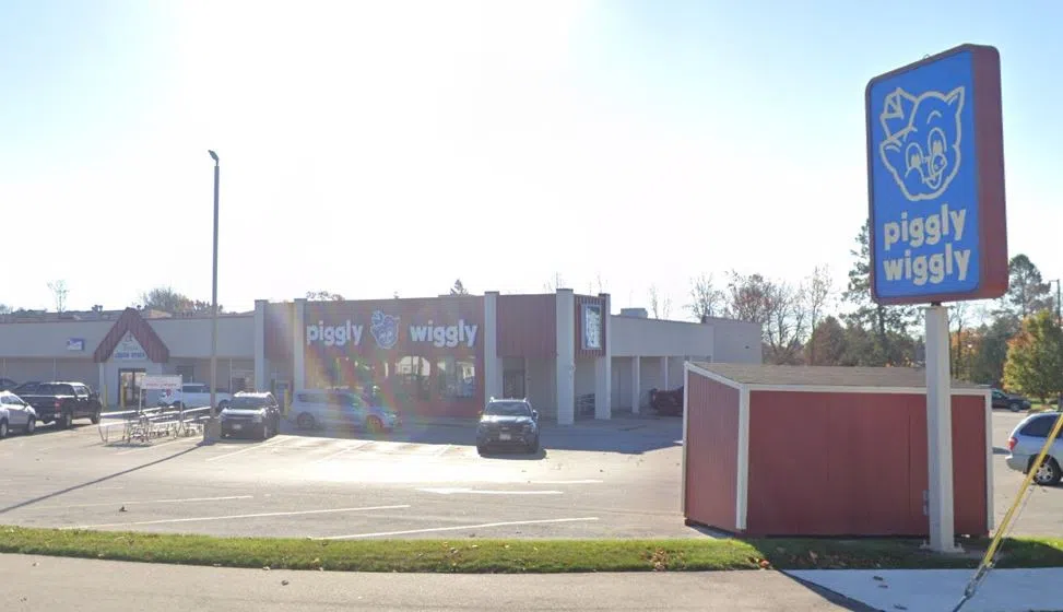Two Men Caught Stealing from Manitowoc Piggly Wiggly