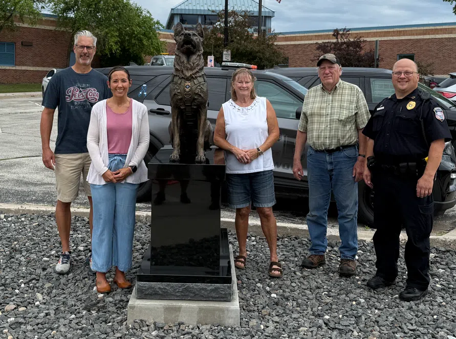 Manitowoc Police K9 Statue Installed at Manitowoc Public Safety Building