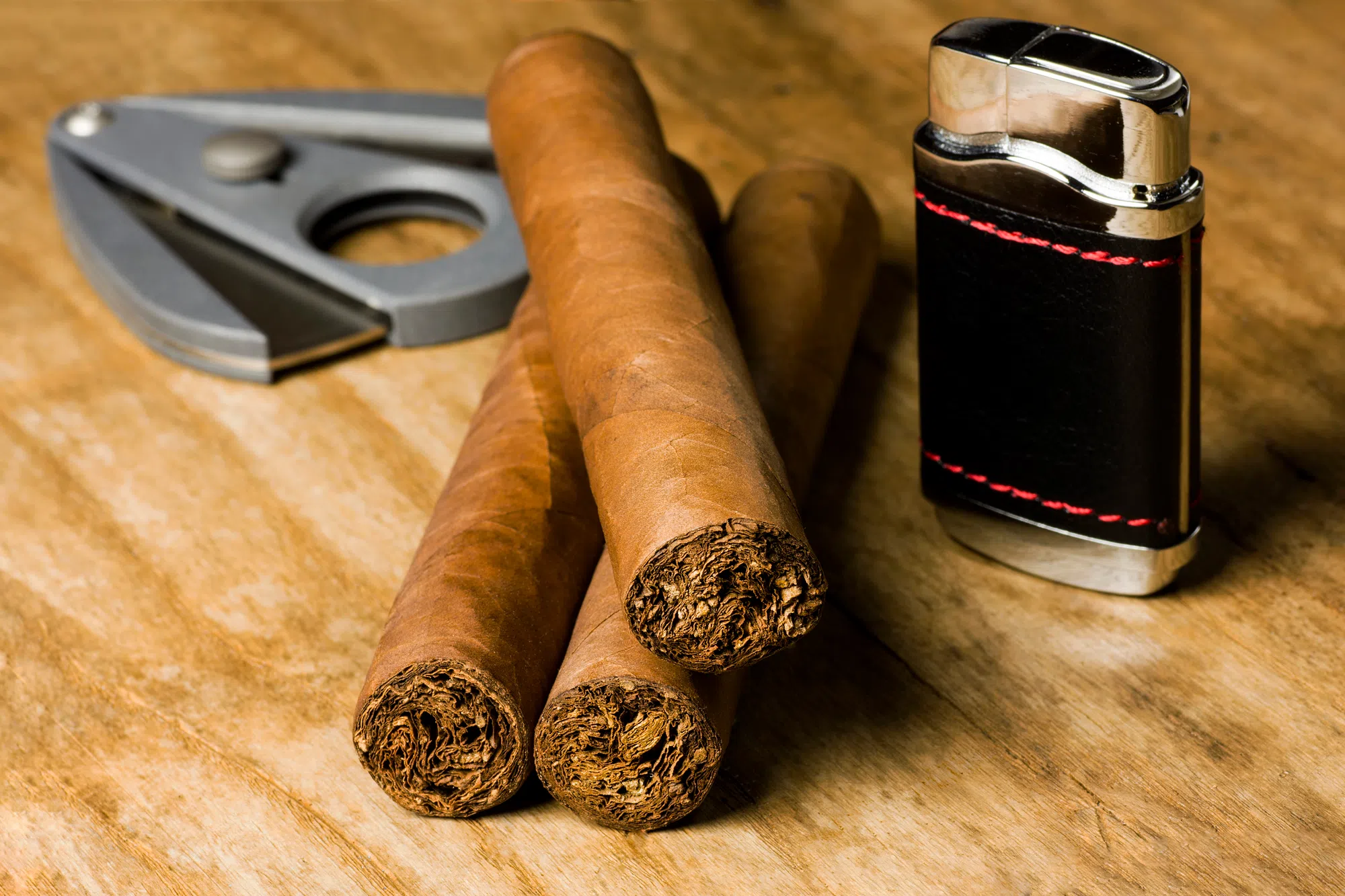 Governor Vetoes Bill Allowing New Cigar Bars