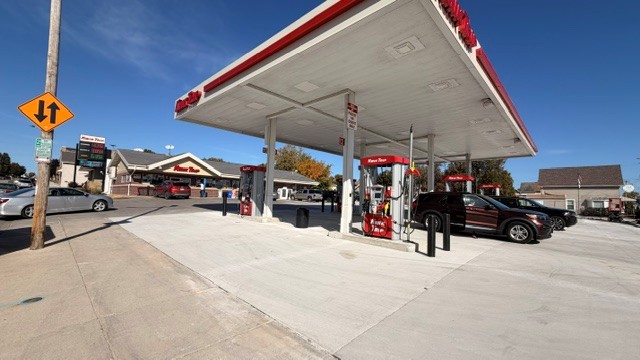 Manitowoc's North 8th Street Kwik Trip Offering Gas Again