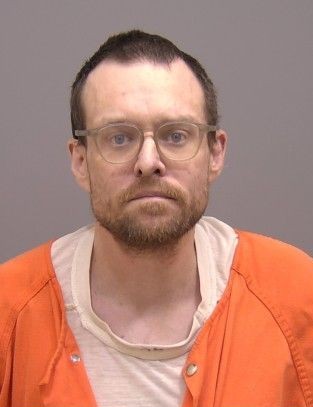 Manitowoc Man Arrested After Threatening Police Officer and Spouse