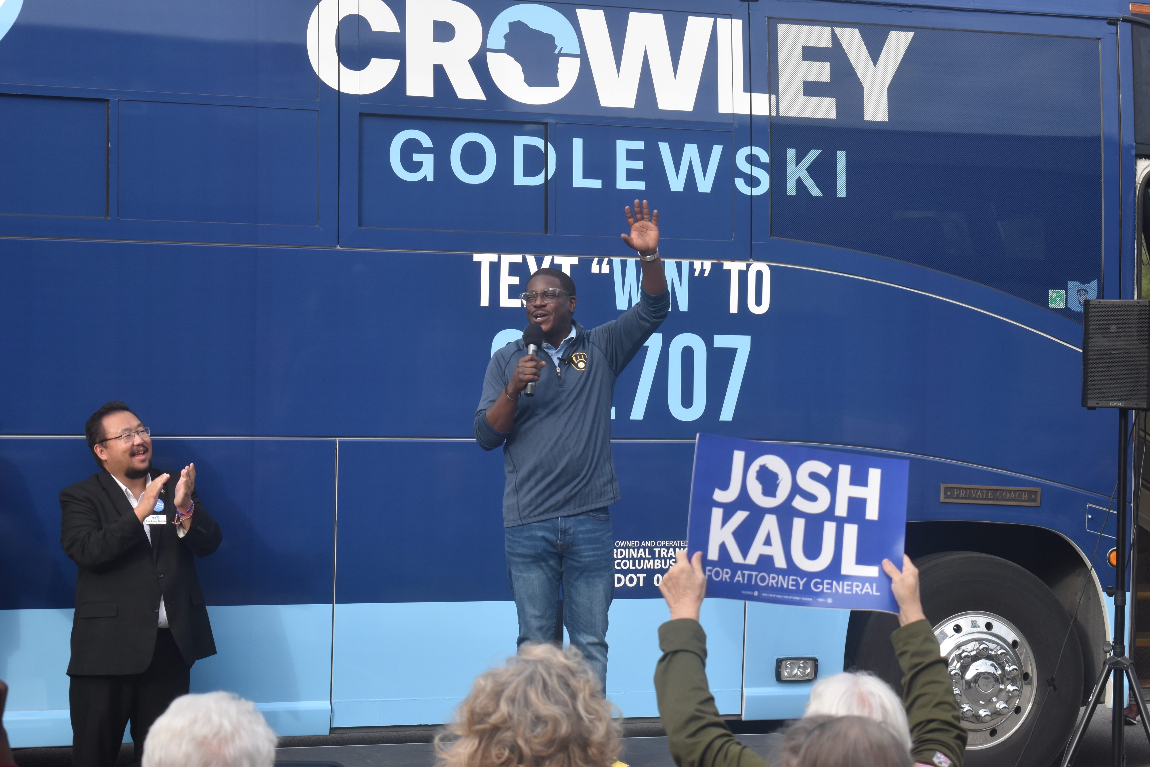 David Crowley, Wisconsin Democrats Make Stop In Sheboygan as Campaign Trail Nears its End