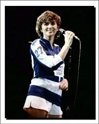 Summertime Memory_  Linda Ronstadt at MLG!