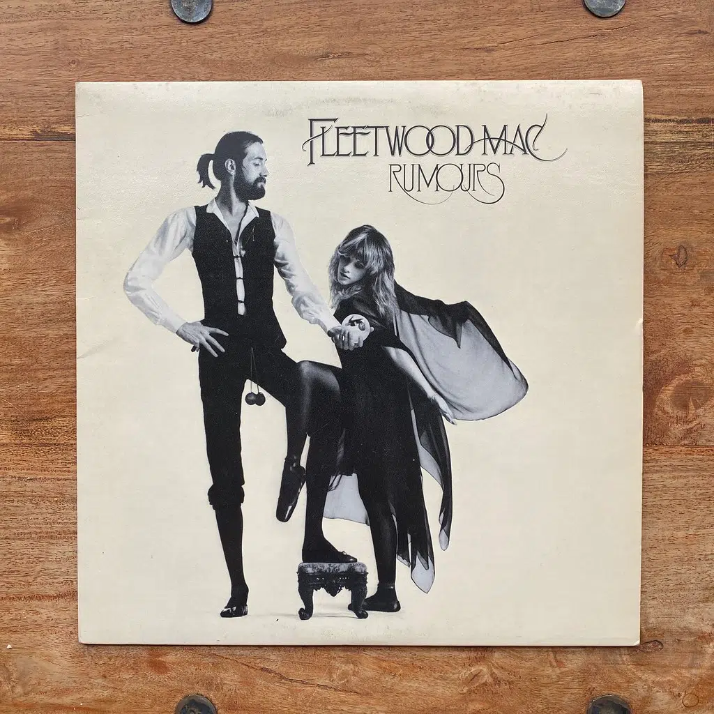 FLEETWOOD MAC TO RELEASE 1977 CONCERT AT THE FORUM IN LOS ANGELES