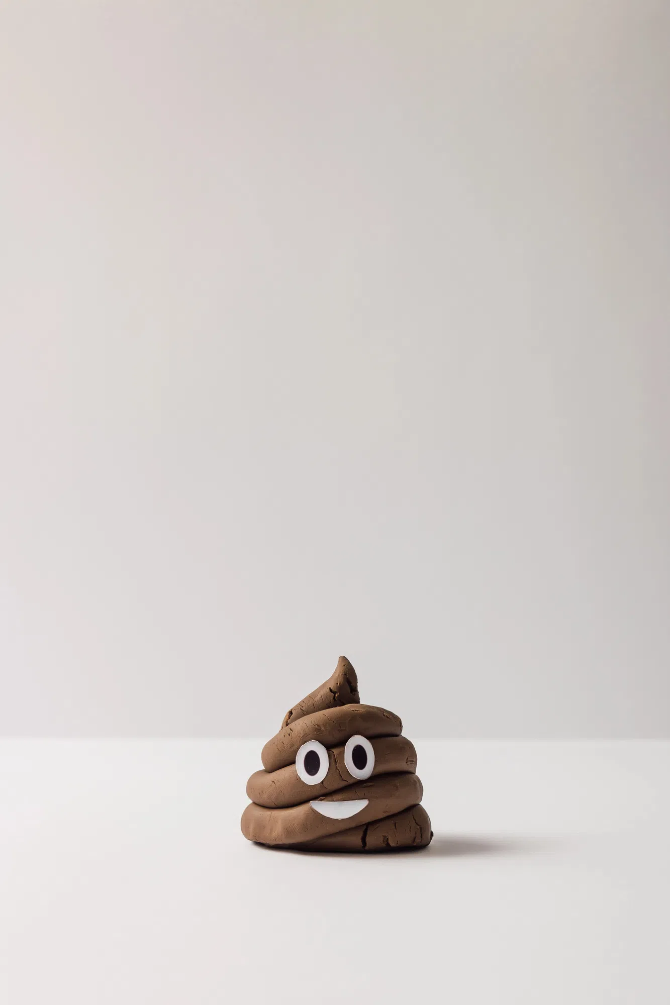 The "Poop Rule" Decluttering Hack Is Disgustingly Genius - And Weirdly Effective