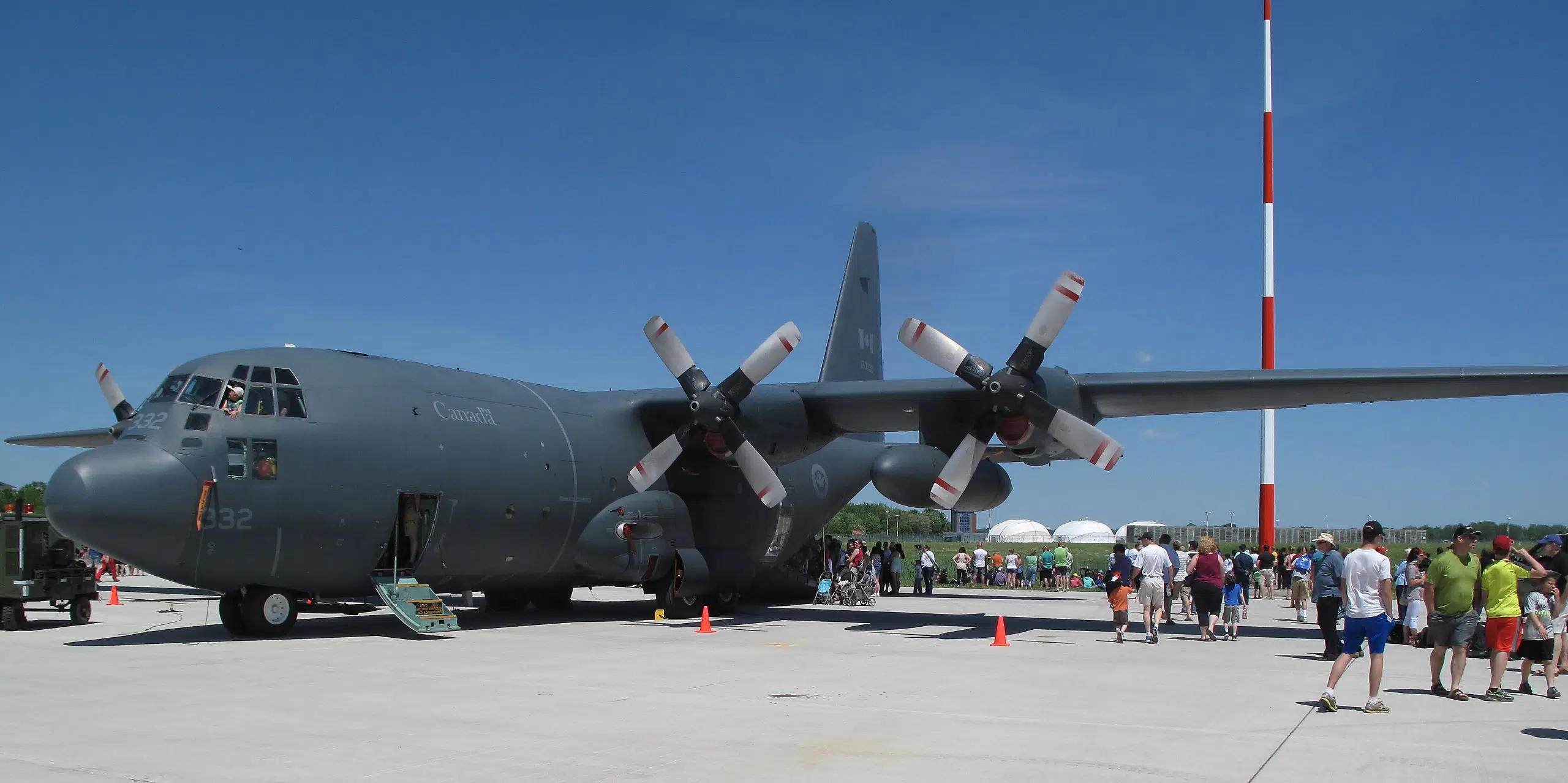 8-Wing rescue crew discovers missing canoeist on Lake Huron