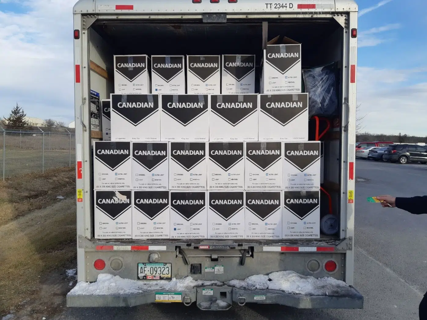 Illegal smokes seized on 401