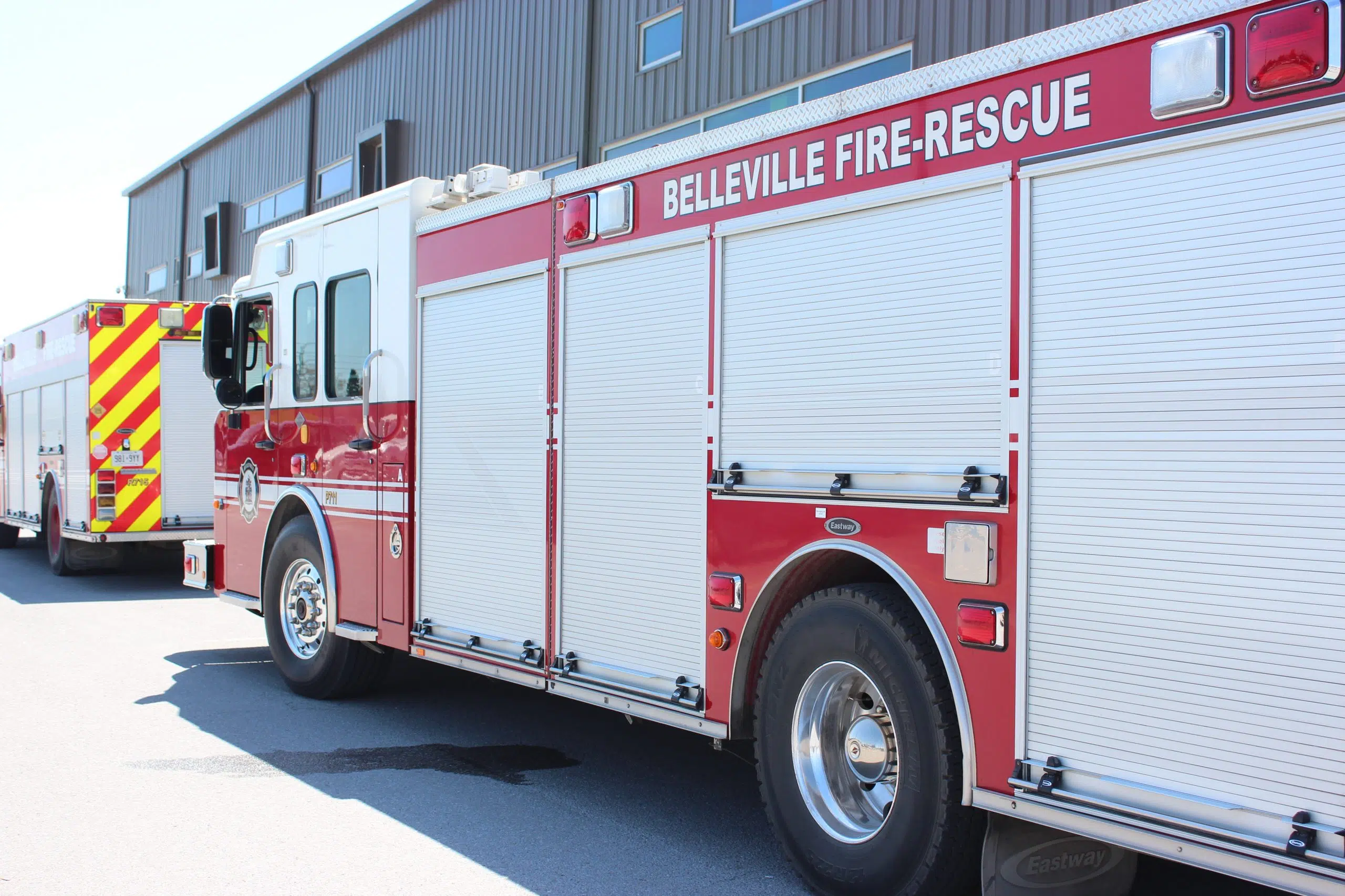 Late night car fire in east end Belleville