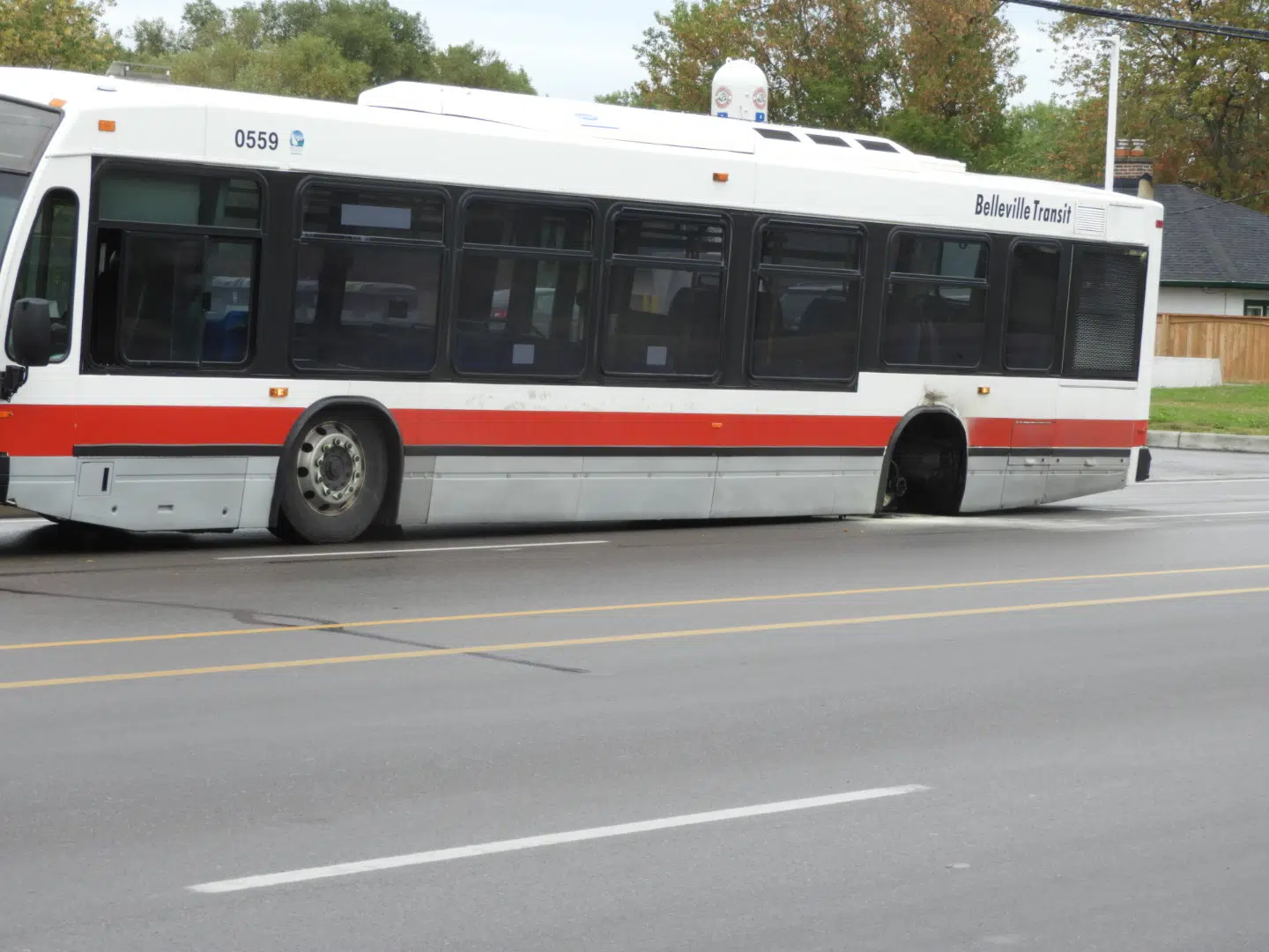 Wheel comes off city bus