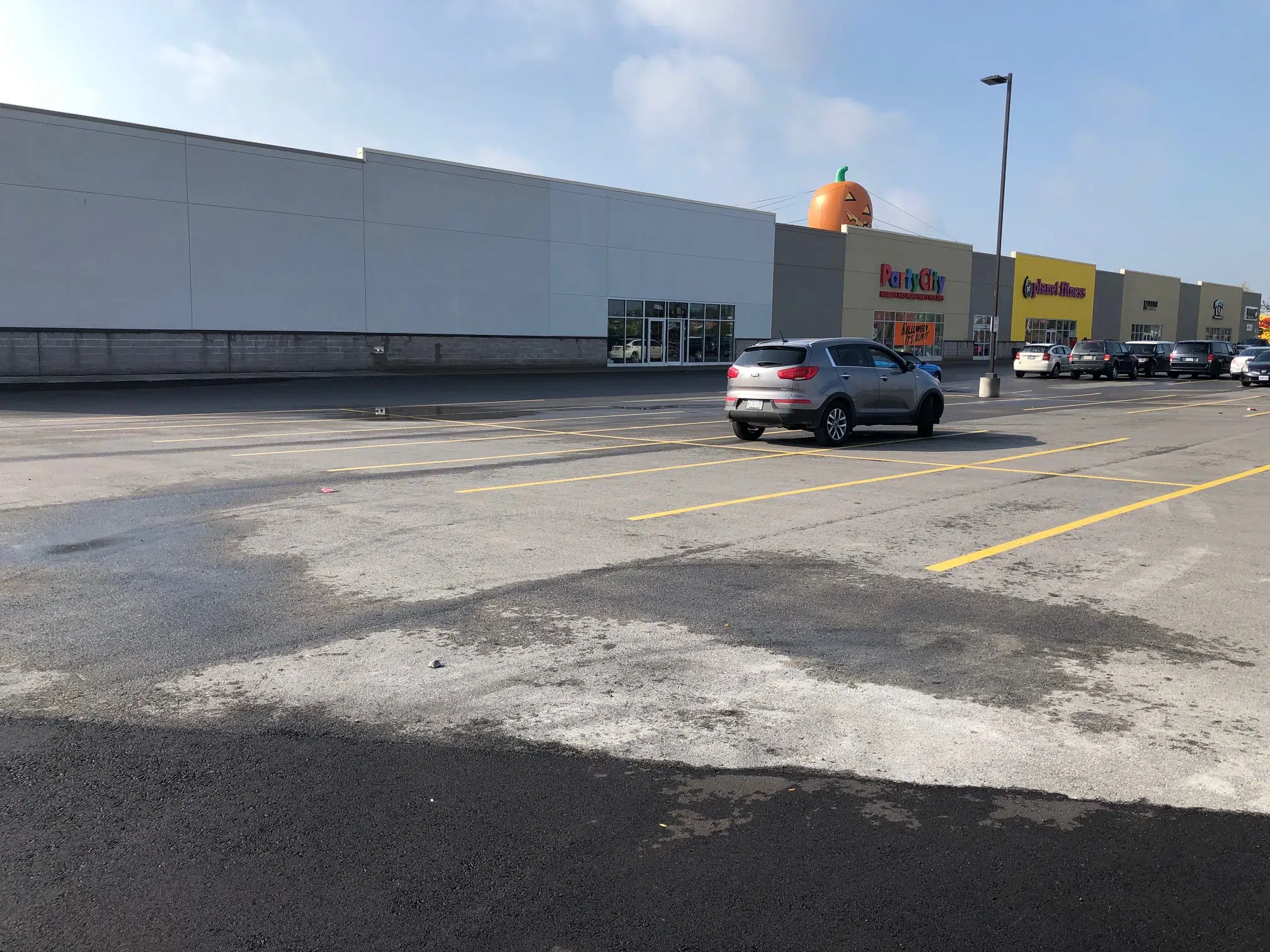 New clothing store and potential restaurant earmarked for old Zellers plaza