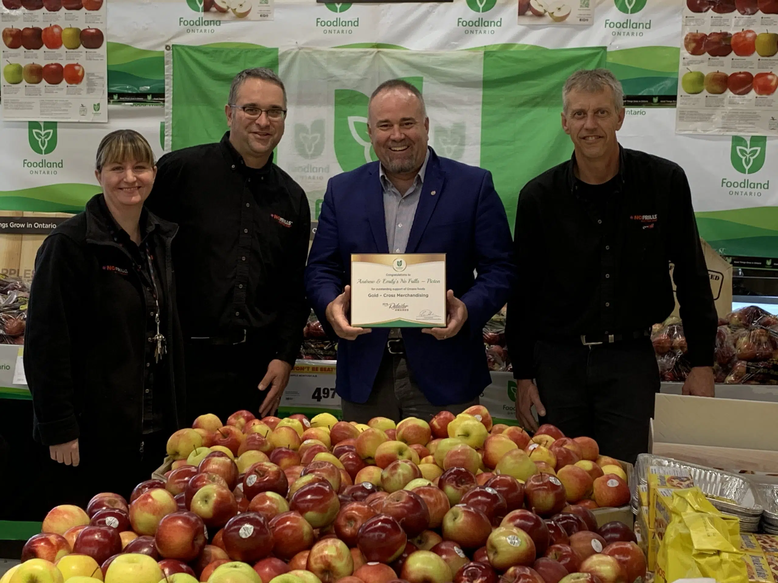 Local grocery store recognized for outstanding work 