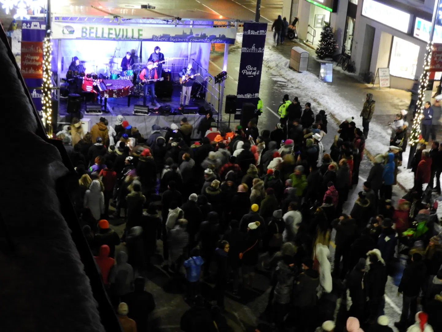 Downtown Belleville comes alive at Enchanted Holiday Market