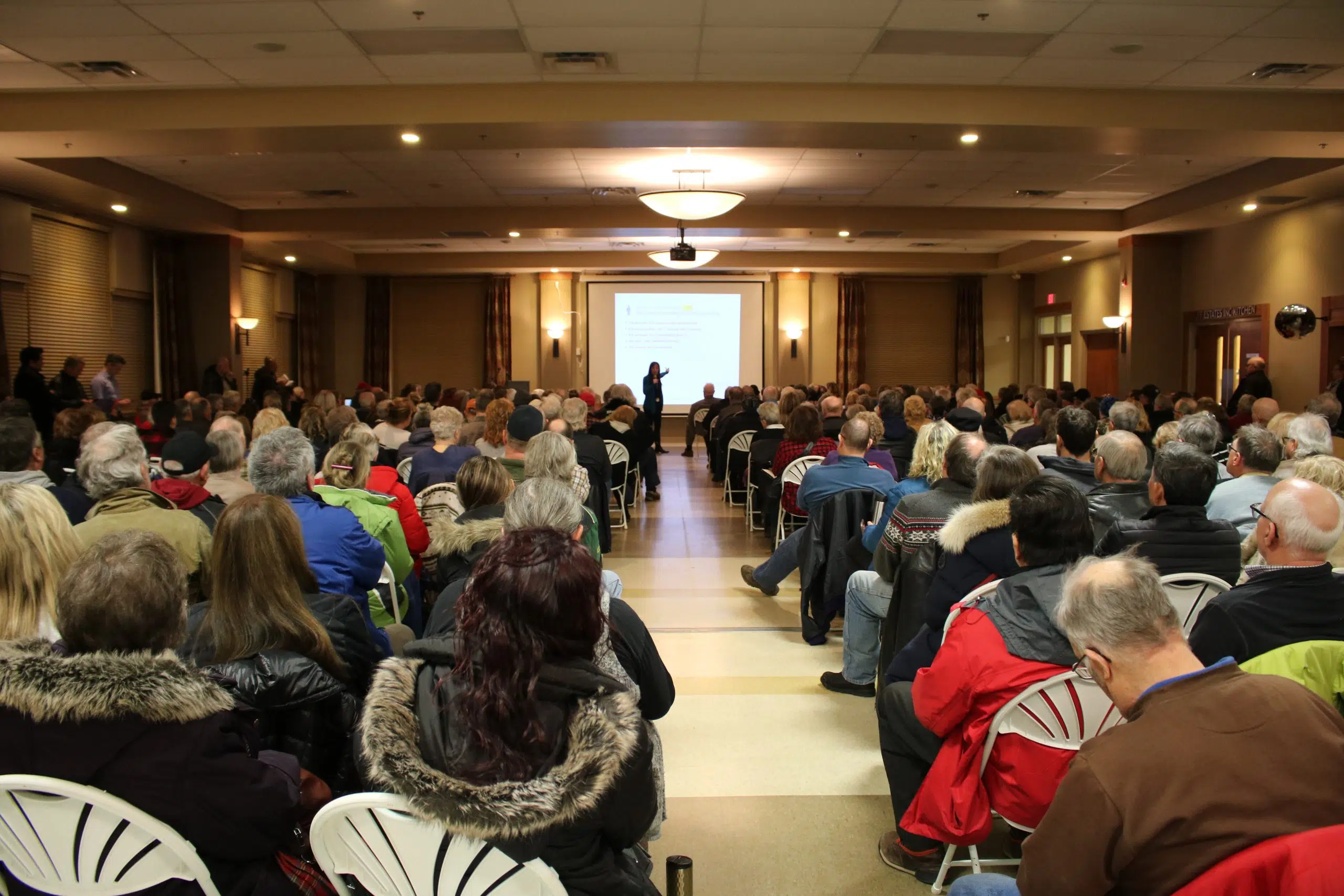 County residents flood into meeting on impacts of high water levels