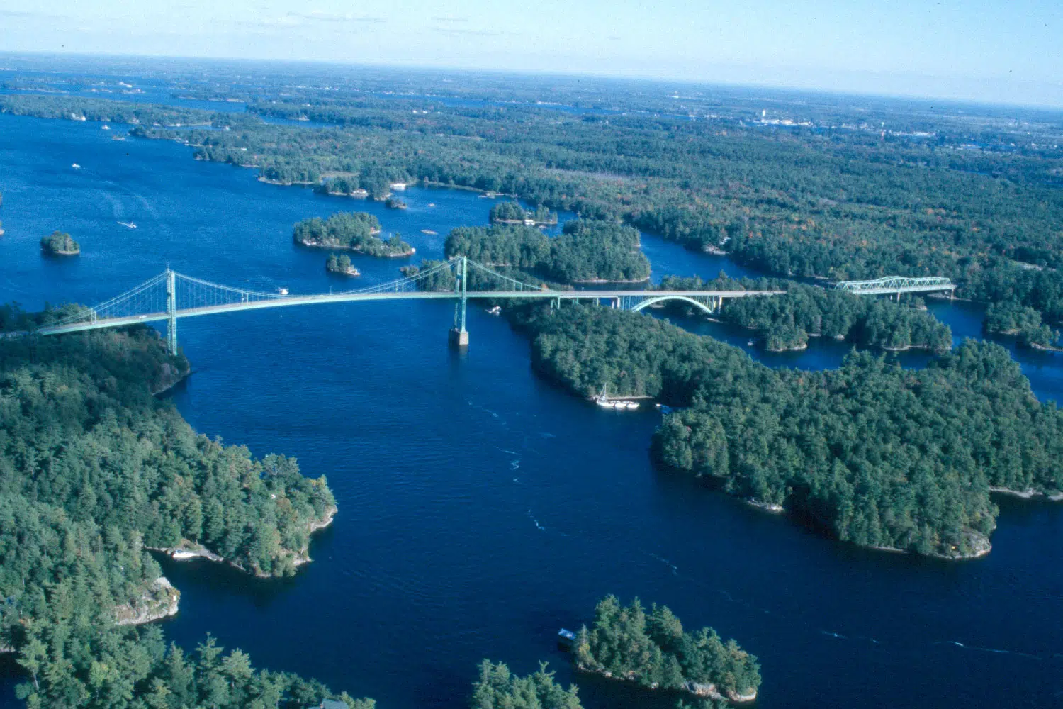 Protesters temporarily shutdown international bridge