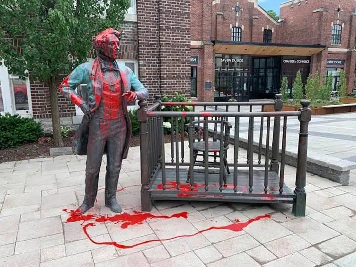 Plenty of pushback against decision to remove Sir John A. Macdonald statue