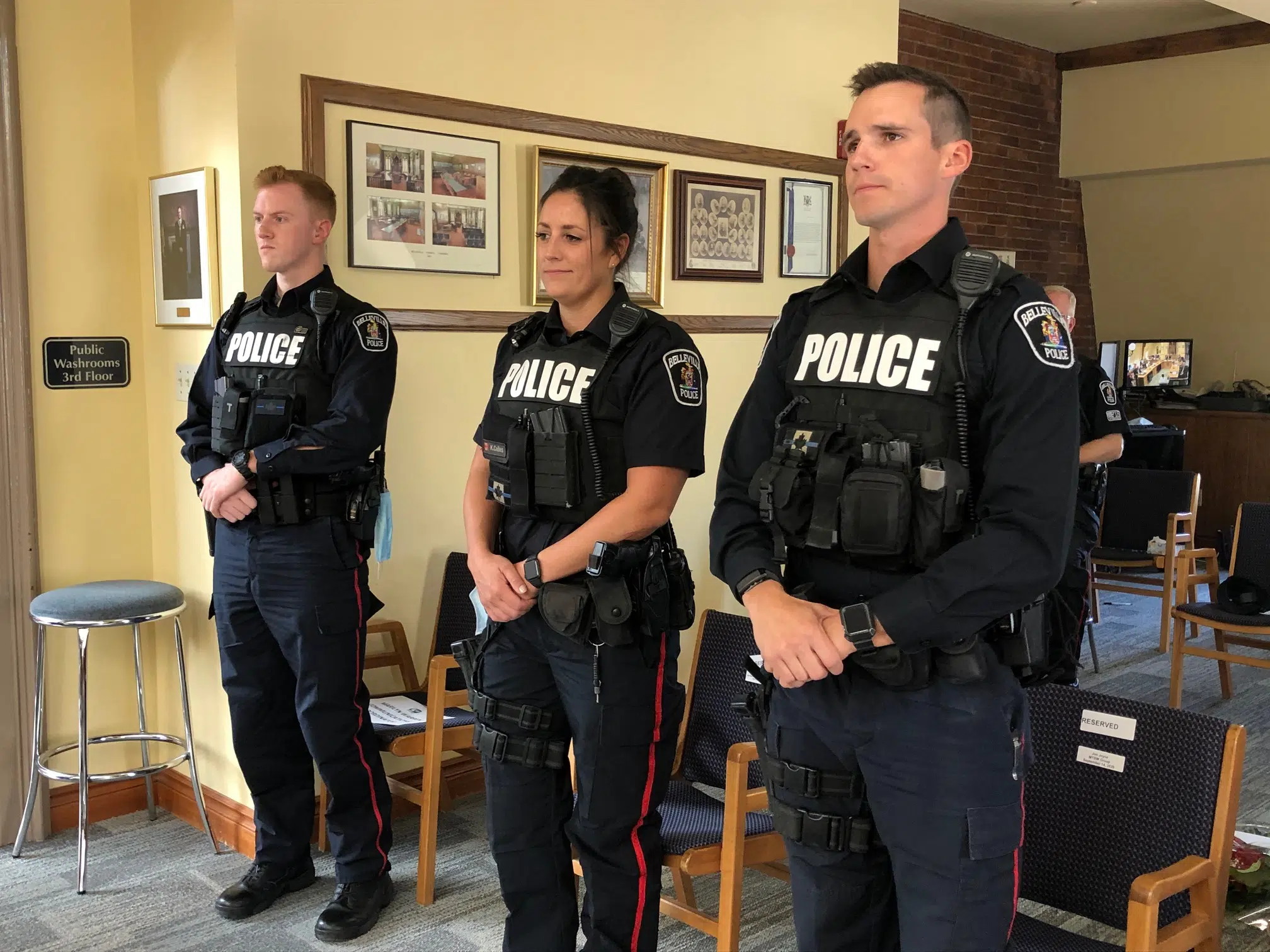 Military man expresses gratitude to Belleville police officers