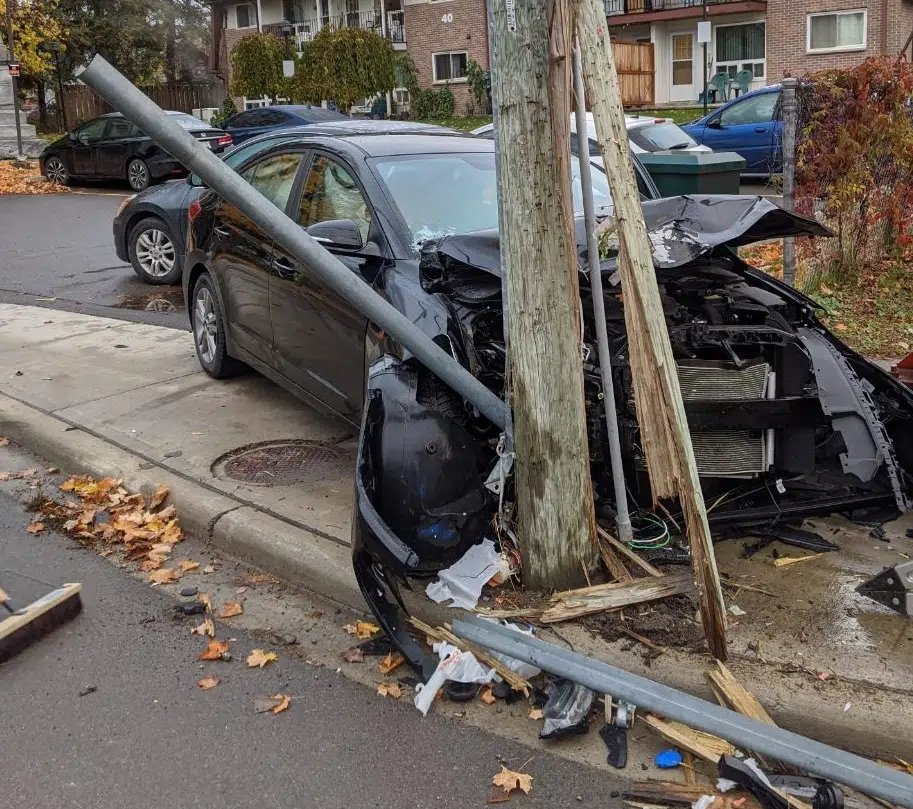 Injuries following crash in Frankford