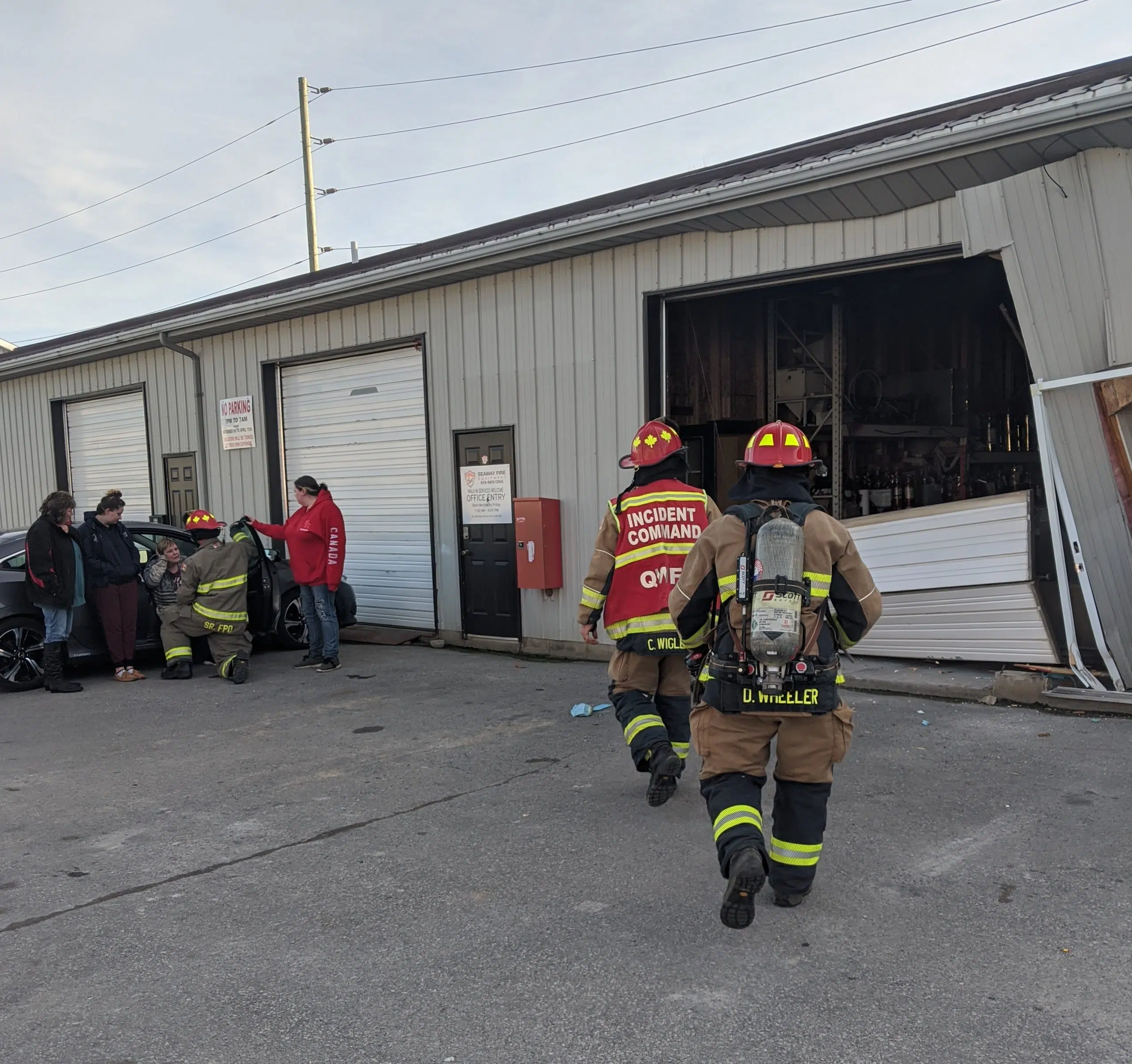 Car crashes into Trenton building