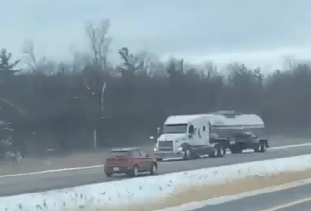 PHOTOS/VIDEO: Driver going wrong way on the 401